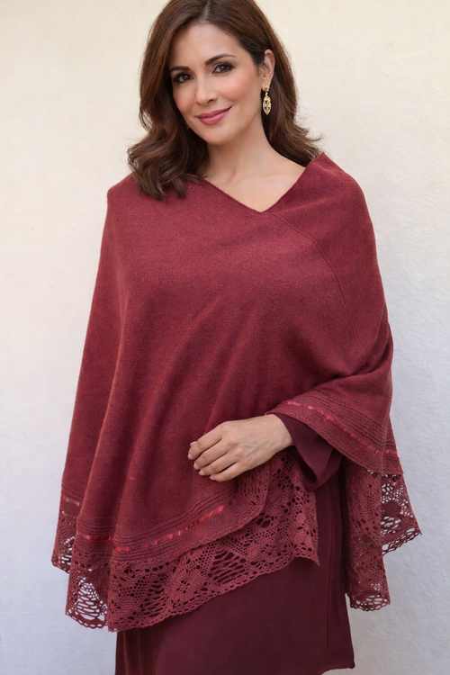Elegant Mexican knit Shawl with Lace Trim – Handcrafted Wrap