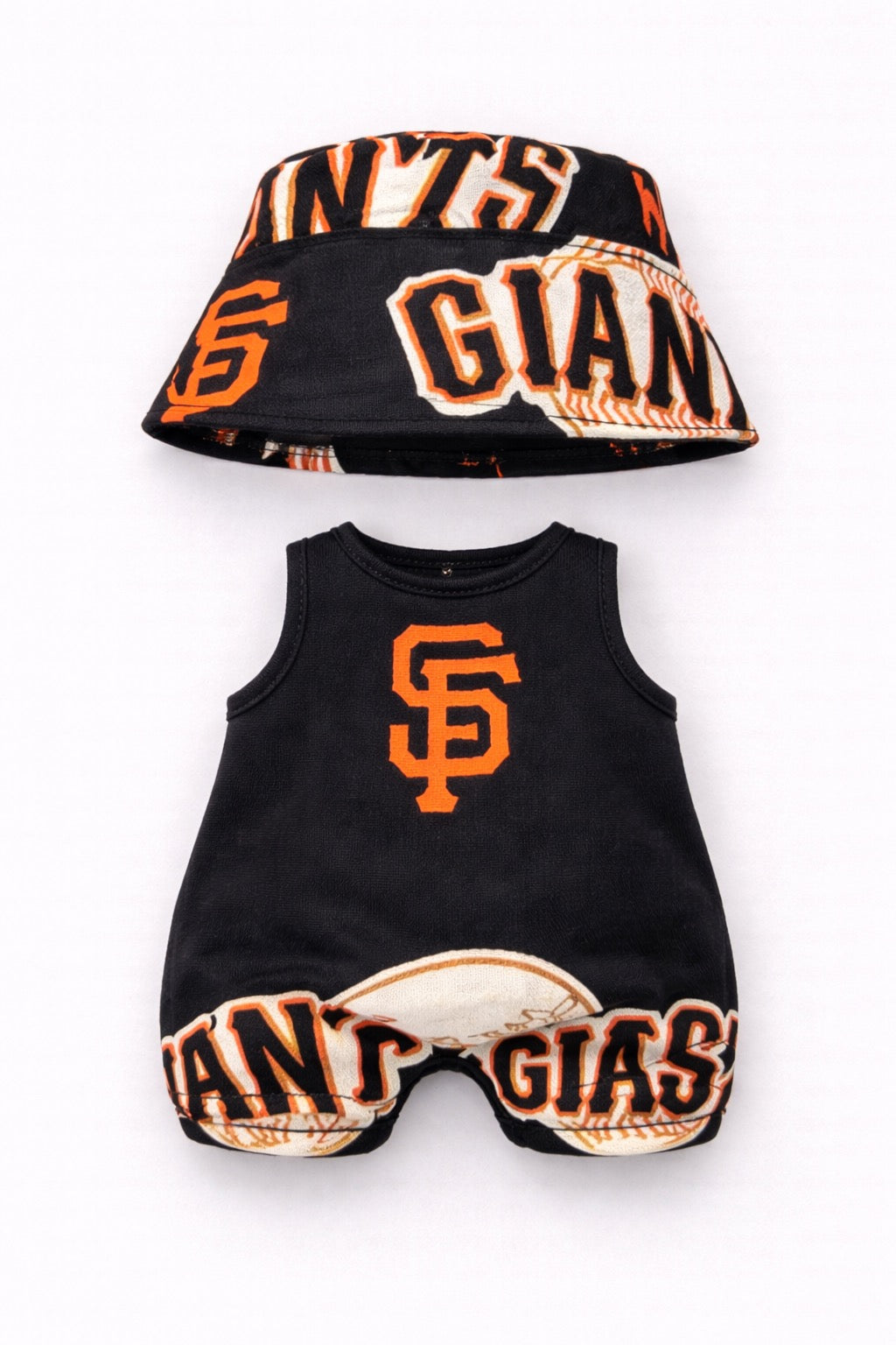 Handmade Mini Jumpsuit with Bucket Hat – GIANTS SF- Fits 15–17 cm or Dress and Bow Collectible Dolls (Copy)