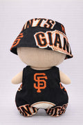 Handmade Mini Jumpsuit with Bucket Hat – GIANTS SF- Fits 15–17 cm or Dress and Bow Collectible Dolls (Copy)