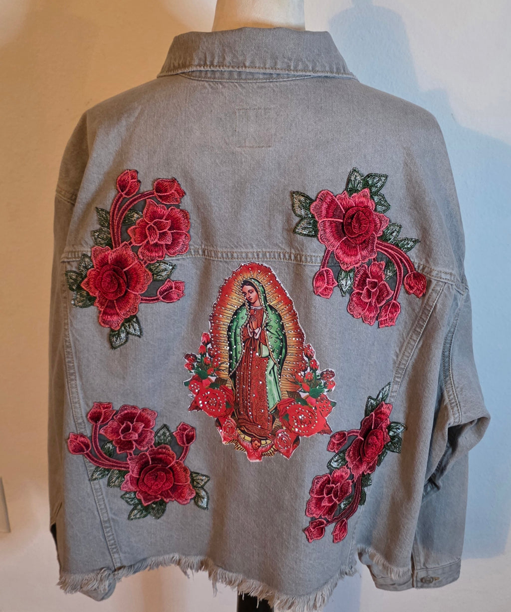 Virgen De Guadalupe / Our Lady of Guadalupe/denim Gray  jacket Sz XXL cropped/embroidered Apliques Distressed / hem Frayed /