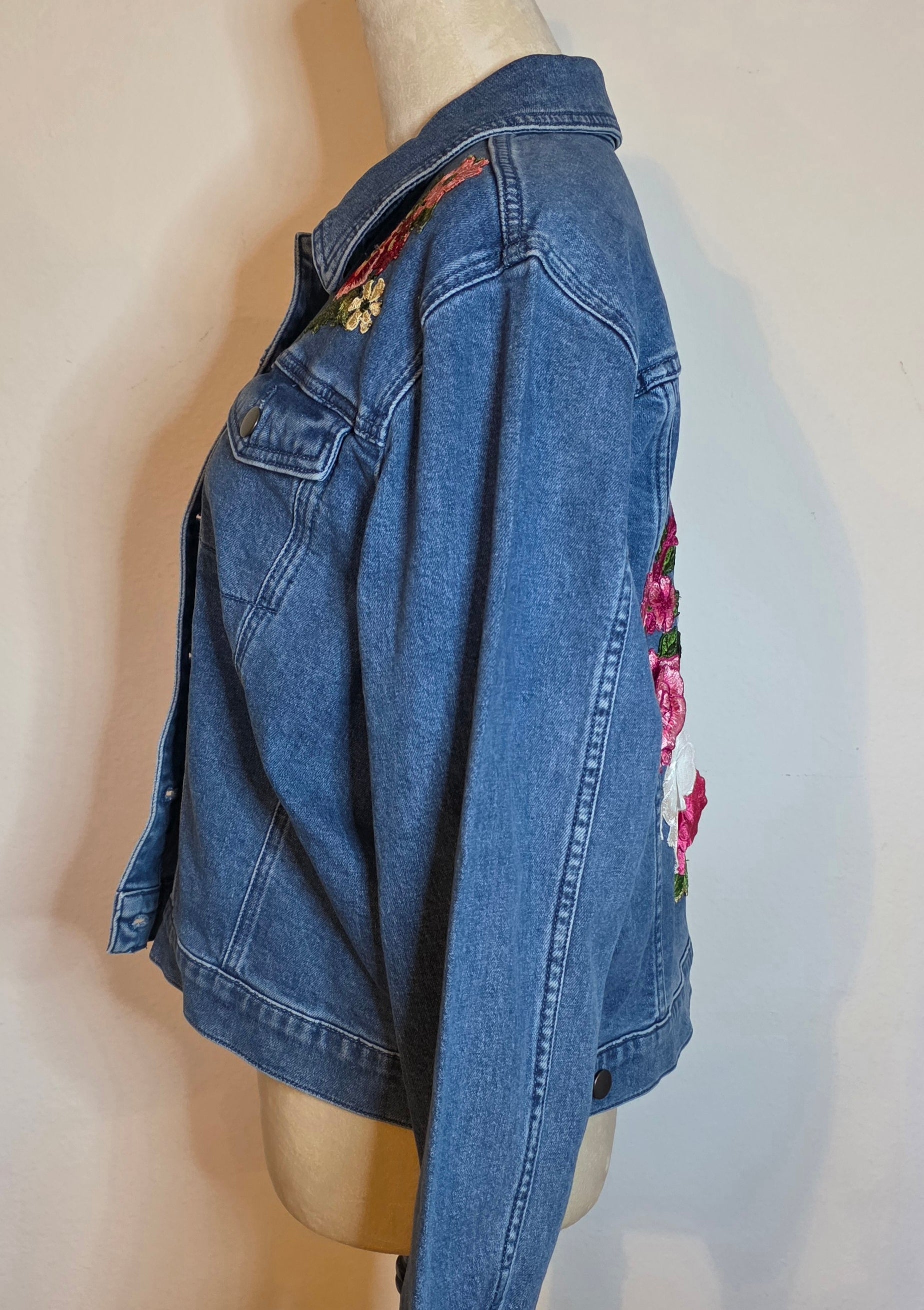 Virgen De Guadalupe new women's denim Blue jacket stretch Sz Large /embroidered 3D Apliques Rhinestones