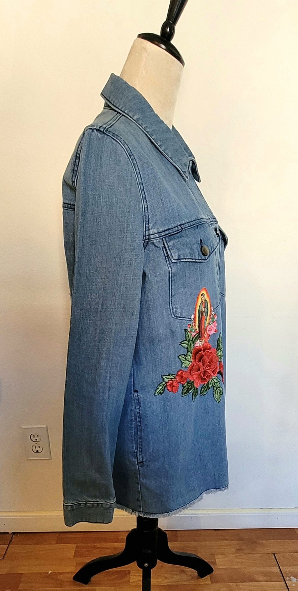 Virgen De Guadalupe Our Lady of Guadalupe denim Blue jacket Sz M/embroidery Apliques Religious Catholic