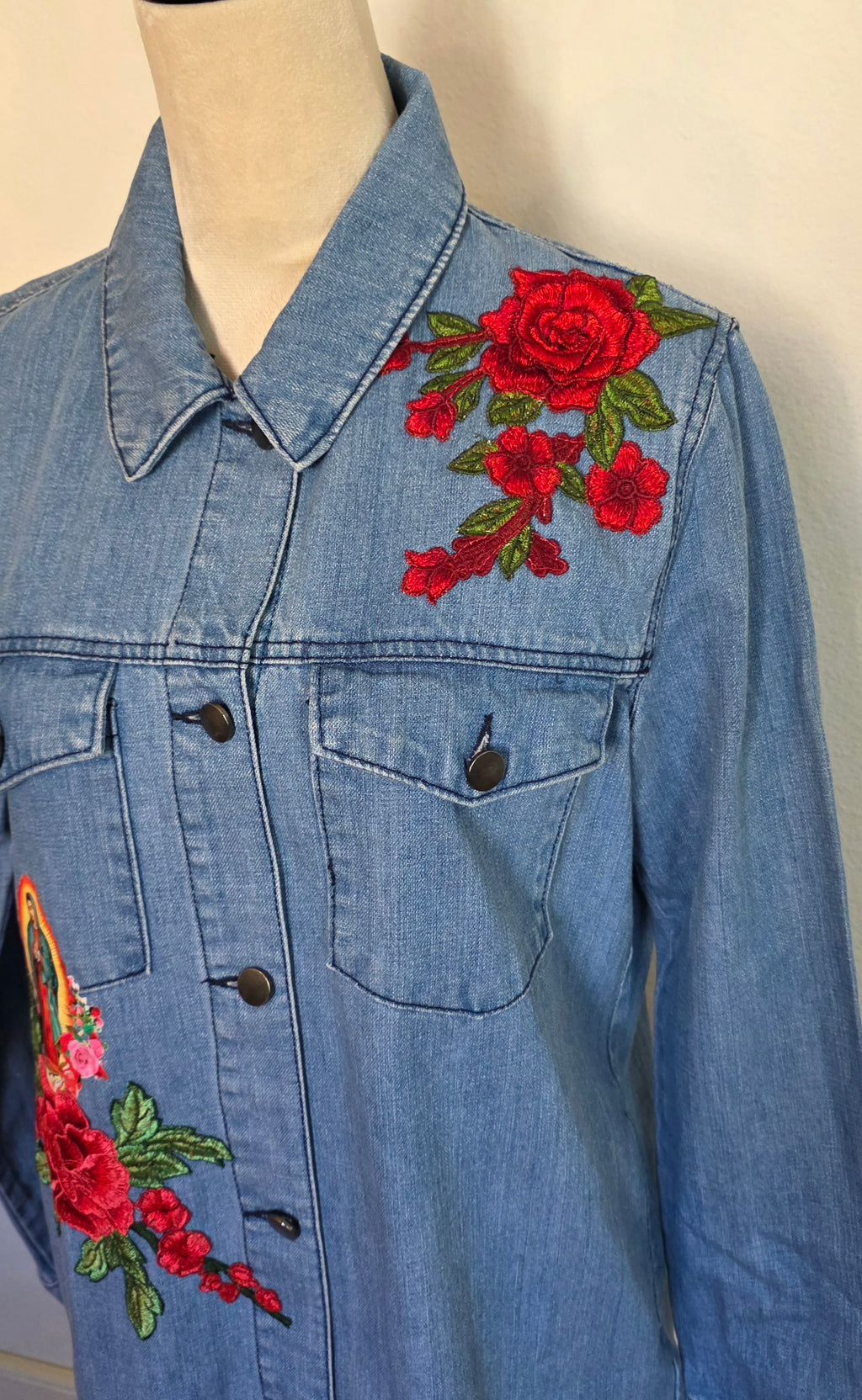 Virgen De Guadalupe Our Lady of Guadalupe denim Blue jacket Sz M/embroidery Apliques Religious Catholic